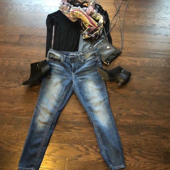 Seven7 Denim - Jeans